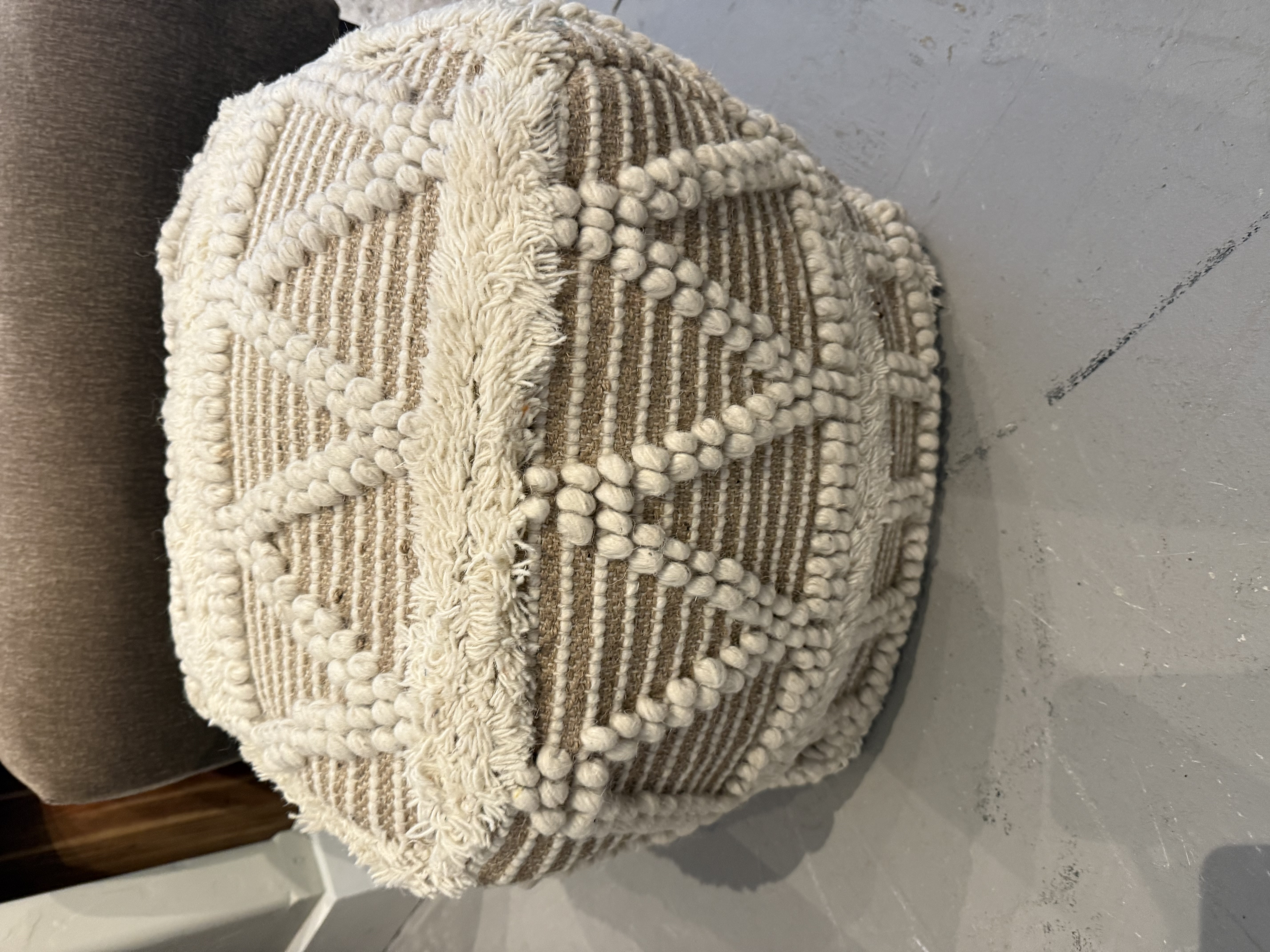 OI POUFF POUFF COTTON BLUE CREAM SQUARE OTTOMAN 42348 Image