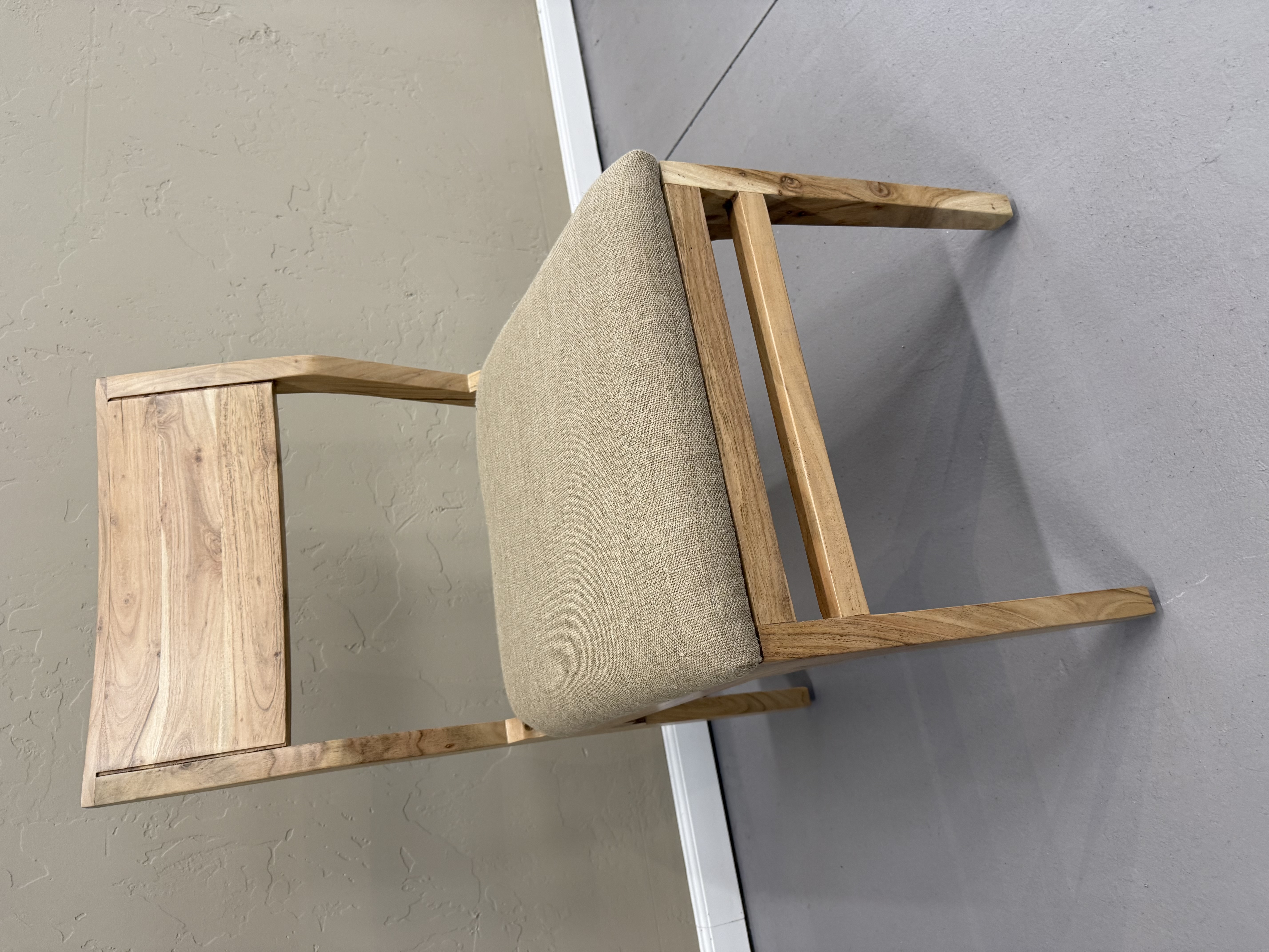 BAC 24 ACACIA LINEN CHAIR 45507 Image